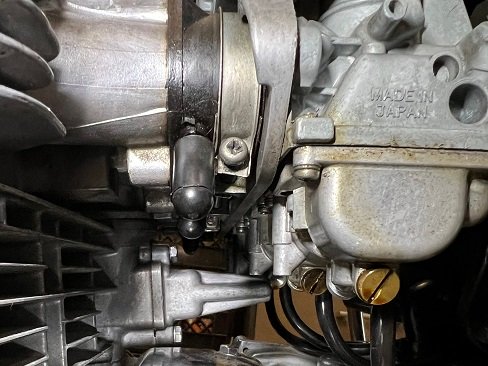 Kawasaki KZ650 carburetor removal